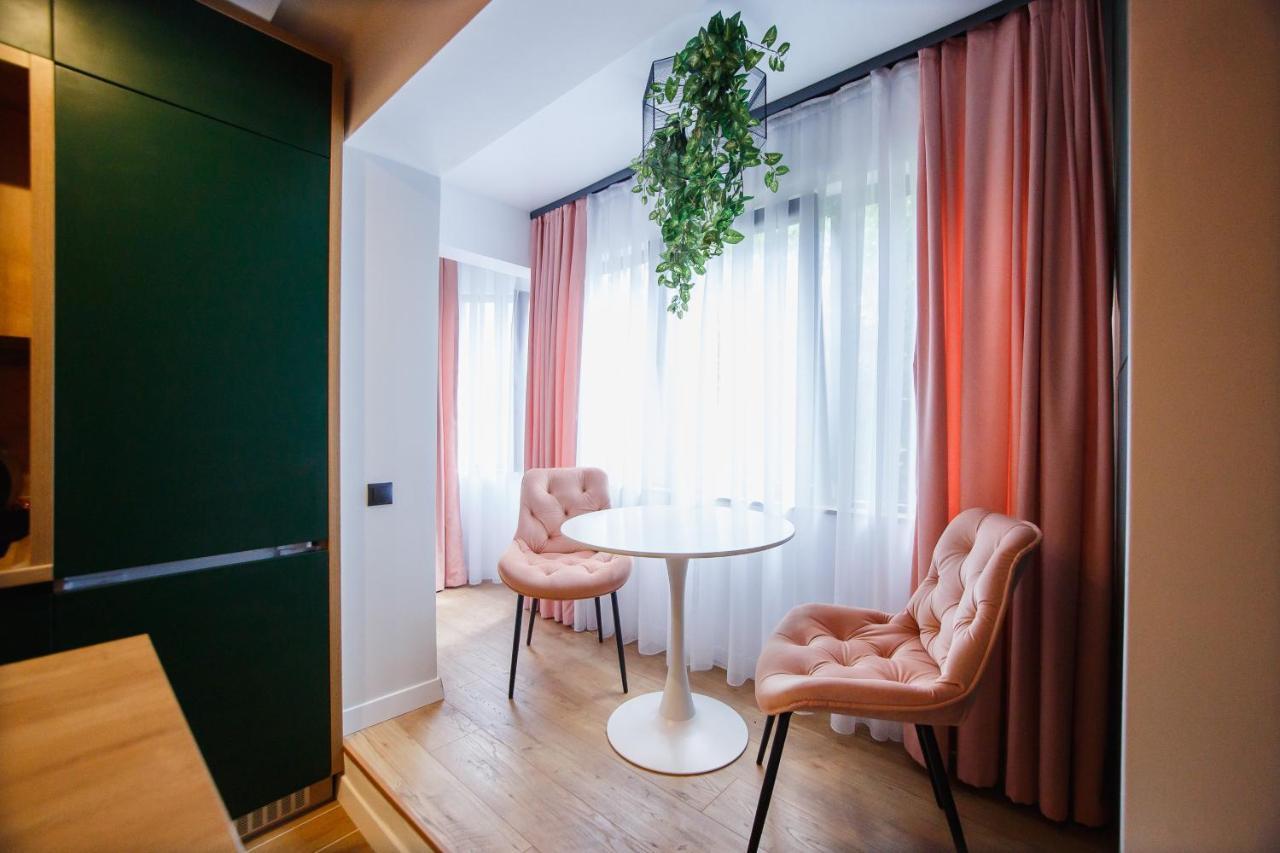Green Velvet City Retreat Oradea Exterior foto