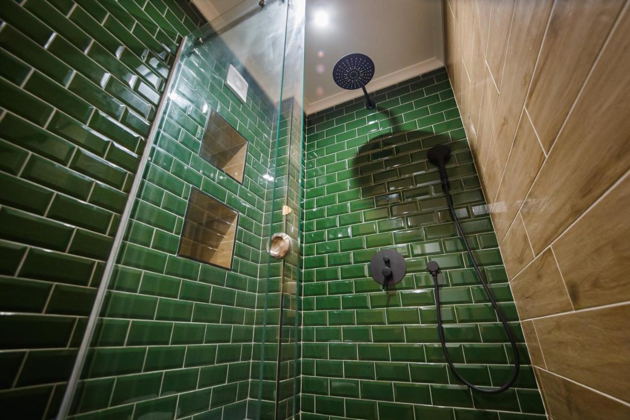 Green Velvet City Retreat Oradea Exterior foto