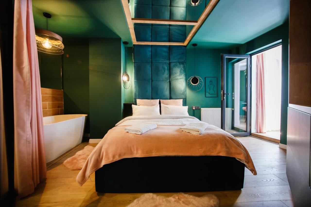 Green Velvet City Retreat Oradea Exterior foto